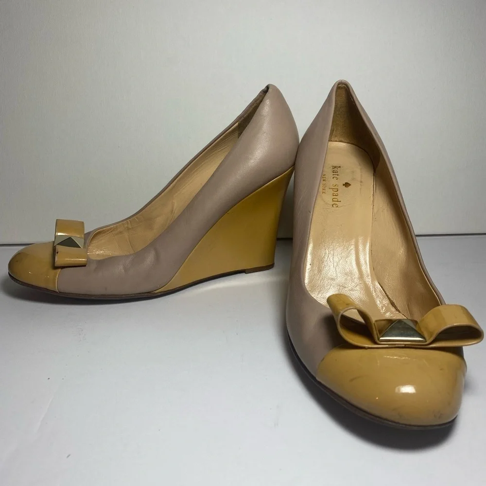 Kate Spade Tan and Gold Wedge Shoes
